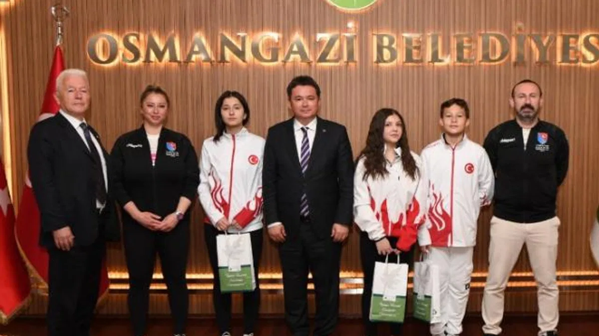 Şampiyon sporculardan Bursa Osmangazi’ye ziyaret