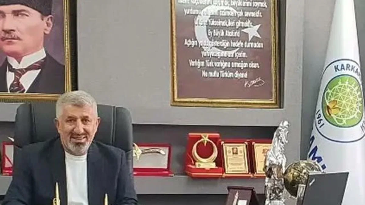 Gaziantep Karkamış’ta CHP’li Belediye Başkanı AK Parti’ye geçti!