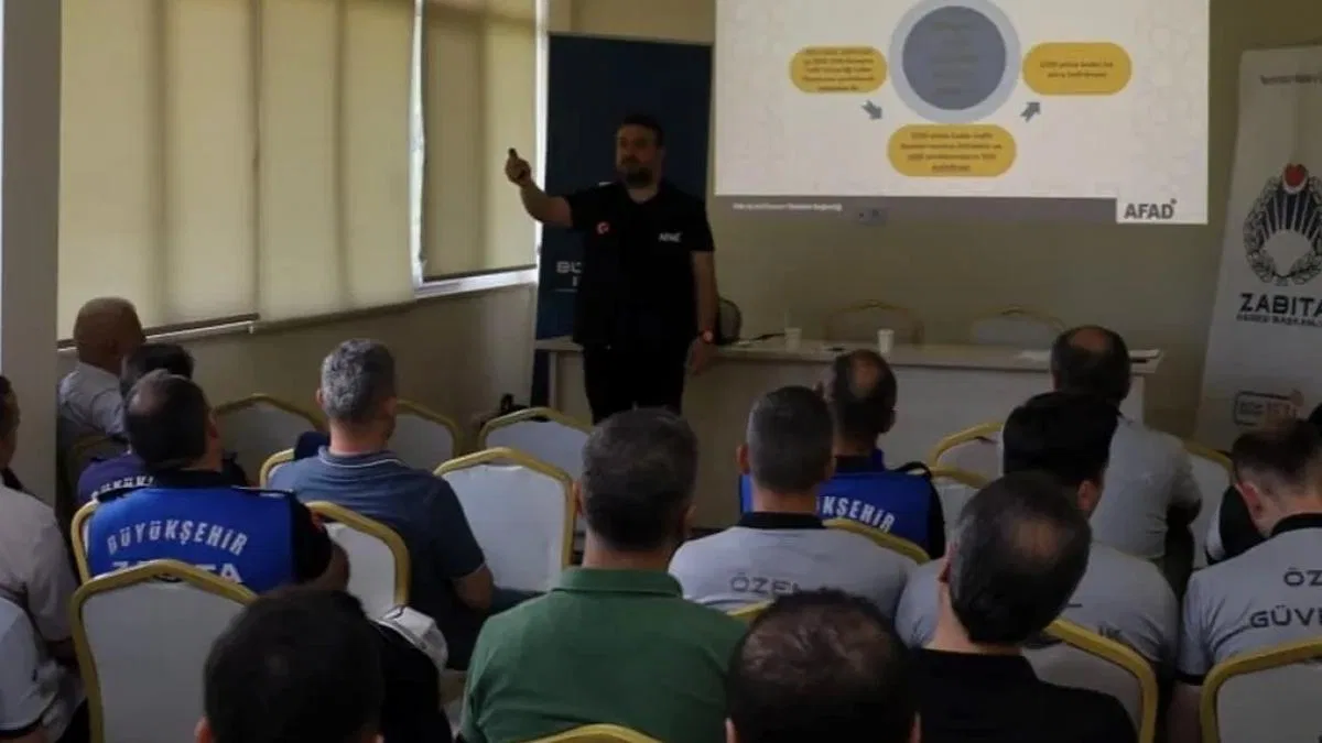 Kocaeli Büyükşehir Zabıtası’na olay yeri yönetimi eğitimi