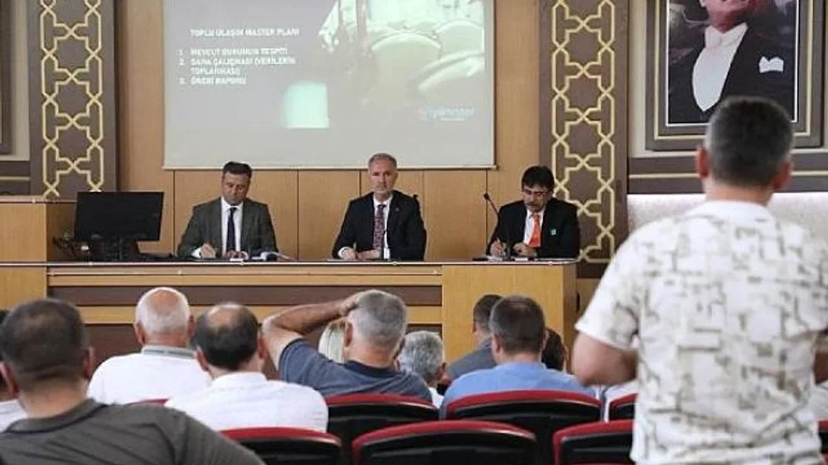 İnegöl’ün ulaşım sorunları tüm paydaşlarla masaya yatırıldı