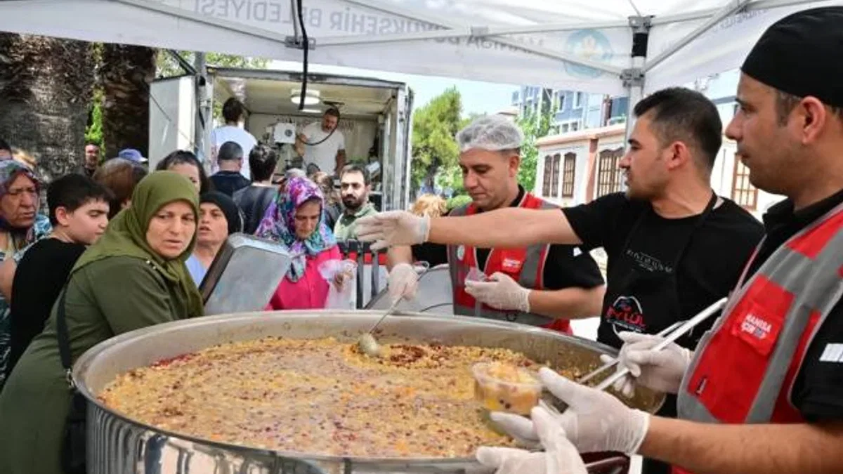 Manisa’da merhum Başkan vefatının 40. gününde anıldı