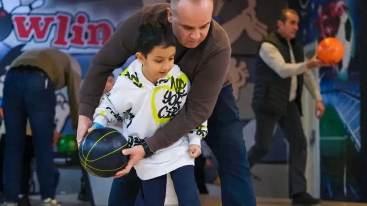 Kocaeli’nin Bilgievleri’nden baba-oğul bowling turnuvası