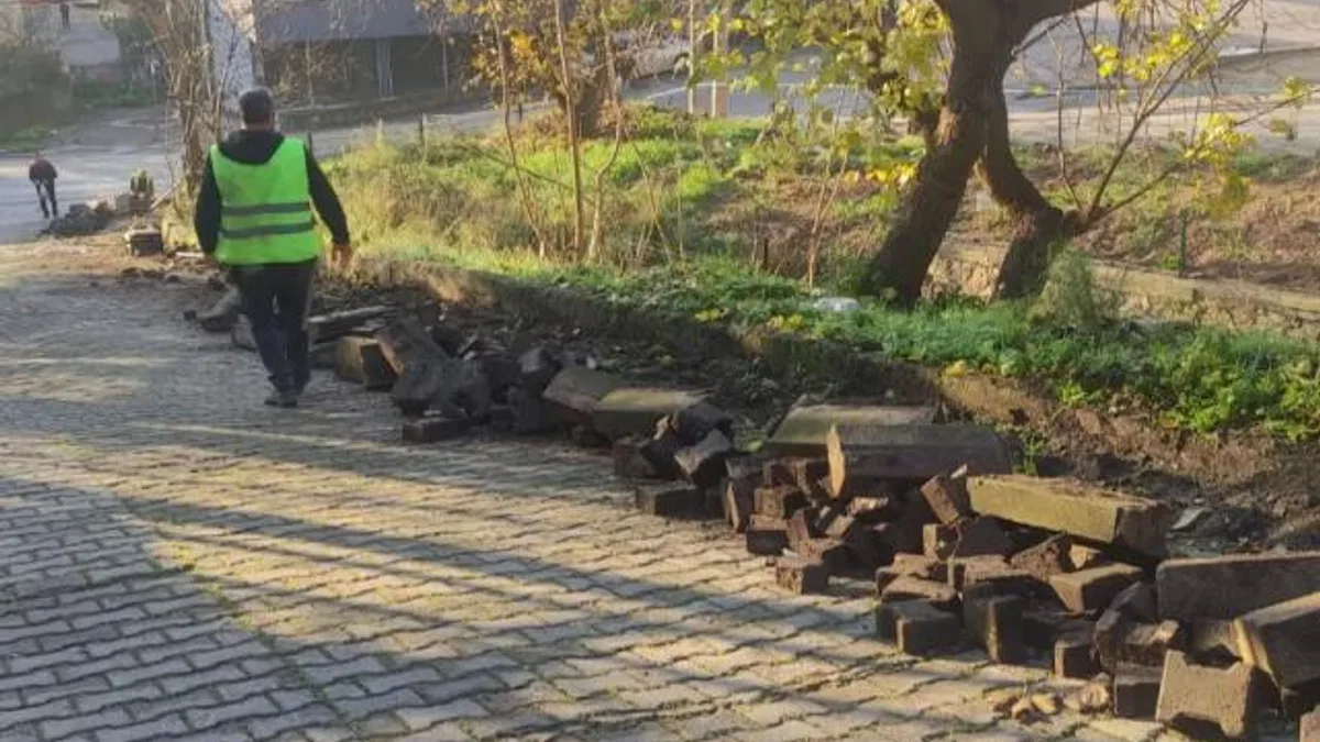Kocaeli’nde Serdar Mahallesi’ne yeni beton merdiven!