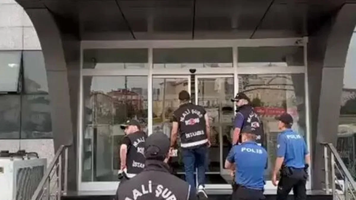 MİT’ten FETÖ’nün finans ağına operasyon! HAKMAR ve TATBAK’a kayyum atandı