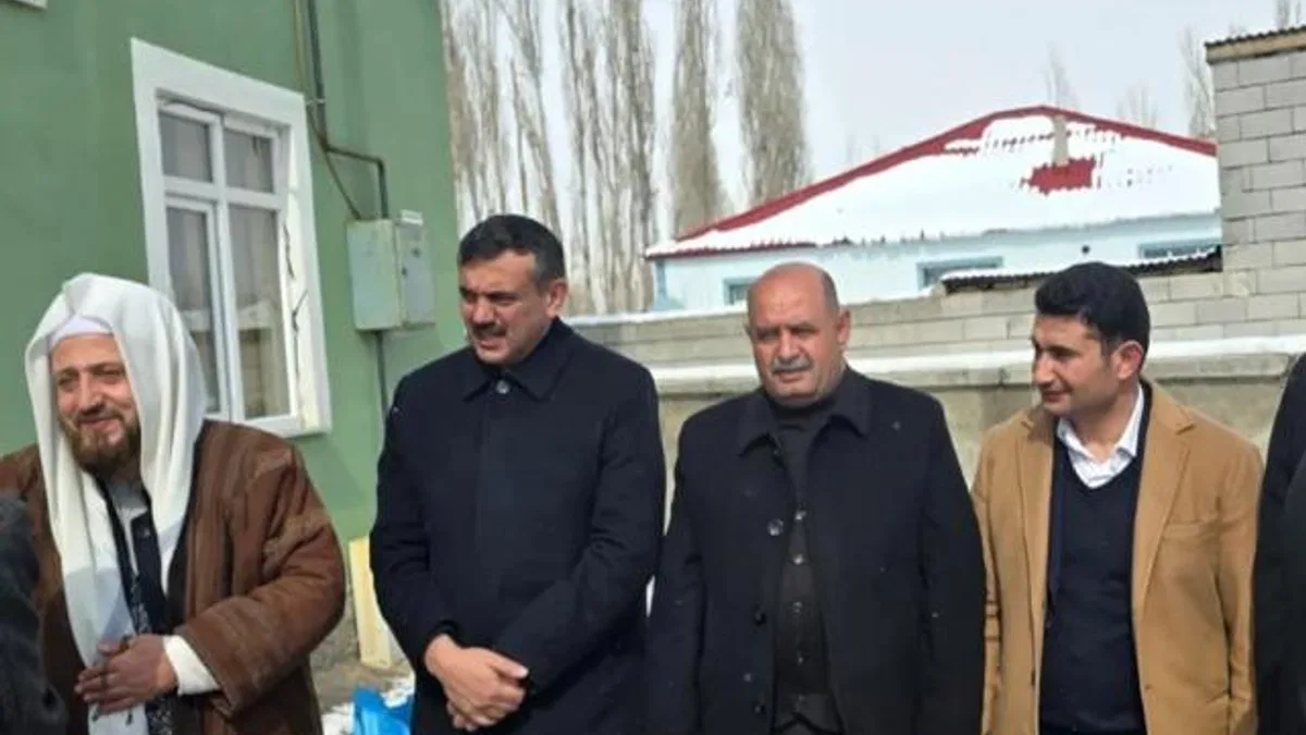 Mardinli kanaat önderleri Ağrı’da iki aileyi barıştırdı