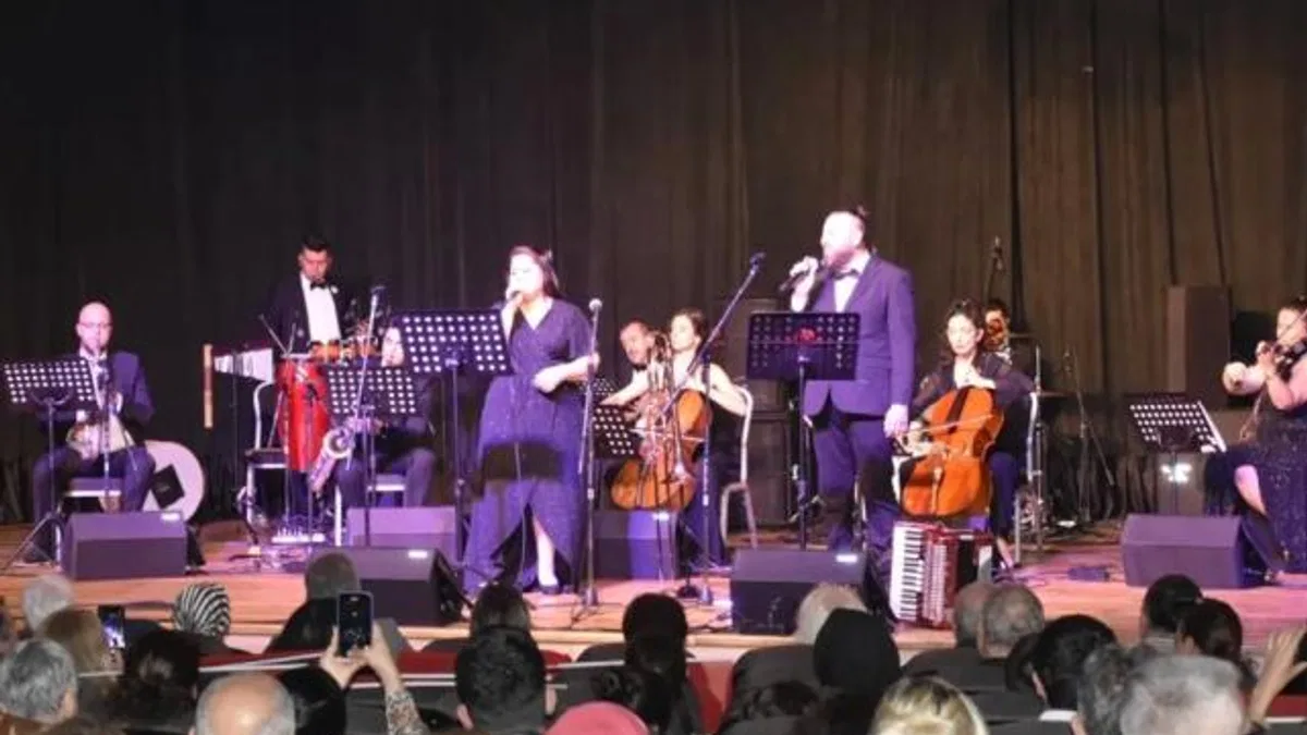 101’nci yılda Karadeniz Ereğli’de İzmit Belediyesi Kent Orkestrası rüzgarı