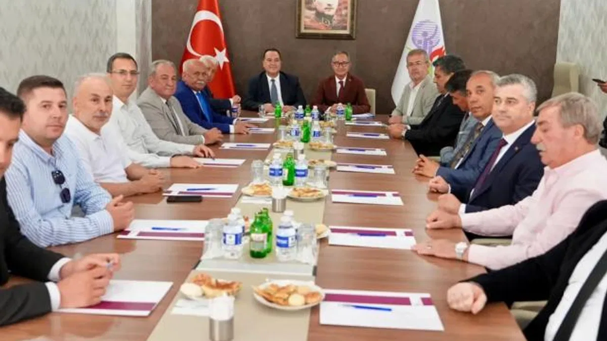 Manisa’da meslek kuruluşlarına ziyaret