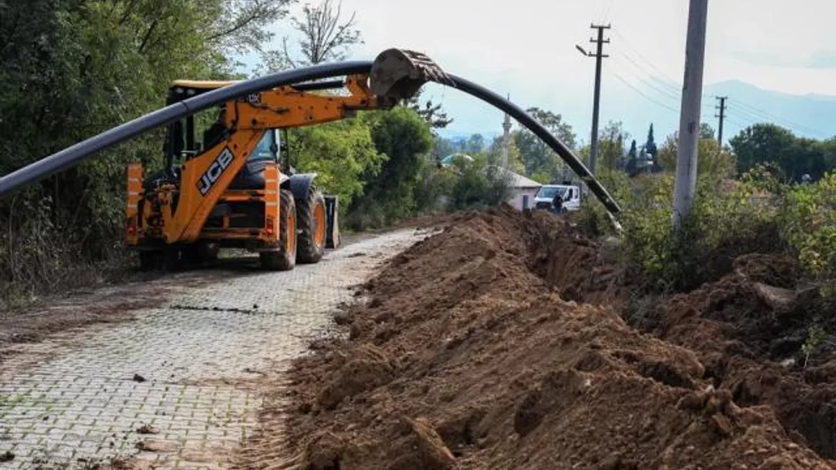 Sakarya Hendek’te kesintisiz su için çalışılıyor