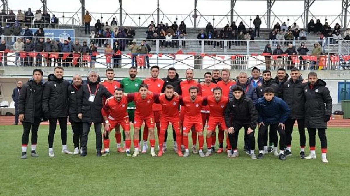 İlk devrenin lideri Kahramankazan Belediyespor