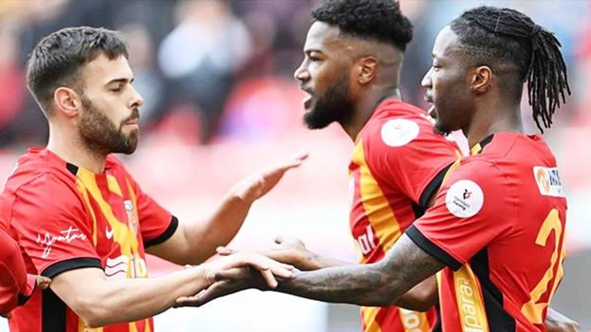 Bellona Kayserispor 3-1 Rams Başakşehir (Maç Sonucu) Kayseri evinde rahat kazandı!