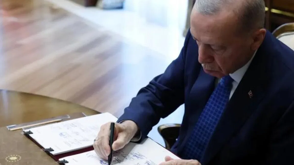 YAŞ kararlarını imzaladı… İşte terfi, uzatma ve emeklilik kararlarında tam liste