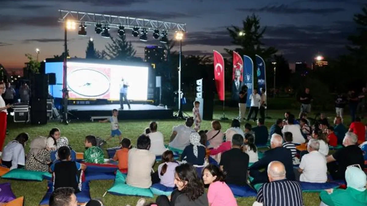 Bursa Büyükşehir’den Mobilfest ile bilim dolu gece