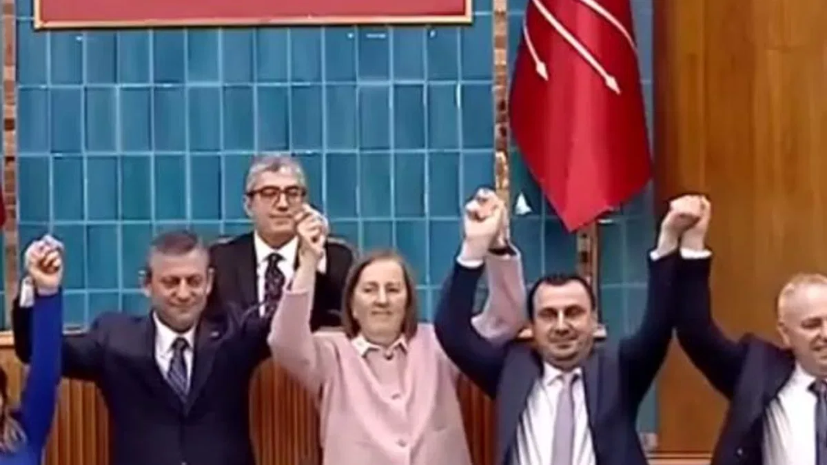 Eski Bakan Milletvekili Kavaf CHP’ye katıldı