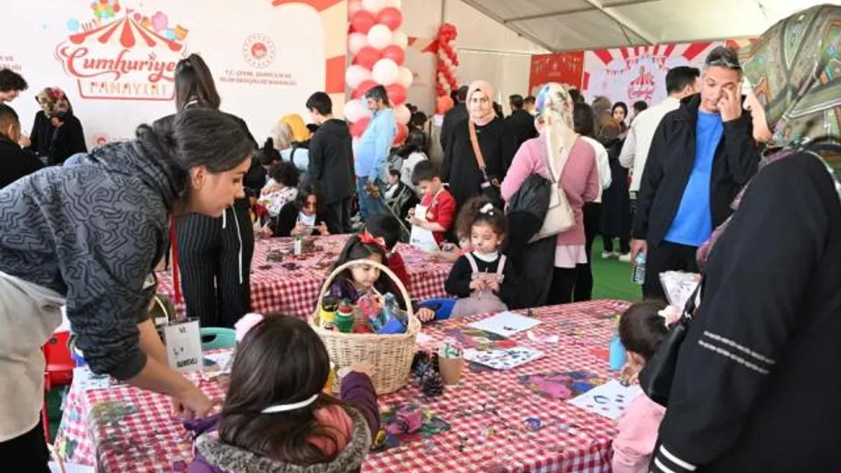 Malatya’da Cumhuriyet Panayırı neşeye ortak oldu