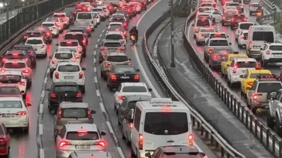 Türkiye’de 2025’te 2,37 milyon taşıtın trafiğe kaydı yapıldı…Trafikteki toplam taşıt 34 milyona yaklaştı