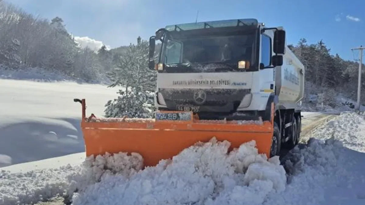 Sakarya’da son durum… 31 grup yolu ulaşıma açıldı