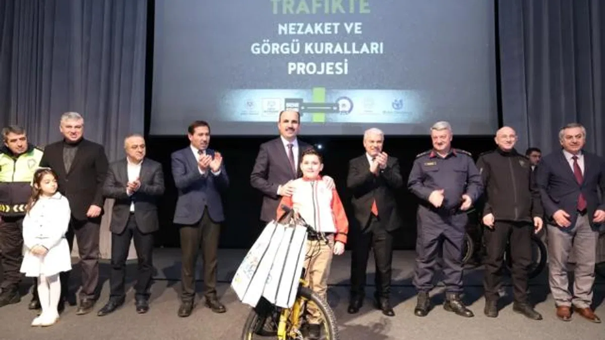 Konya’da resim ve fotoğraf yarışmasının ödülleri takdim edildi