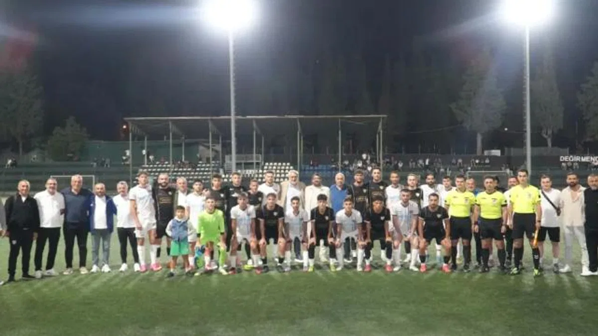 Gölcük’te Başkanlık Kupası Futbol Turnuvası başladı