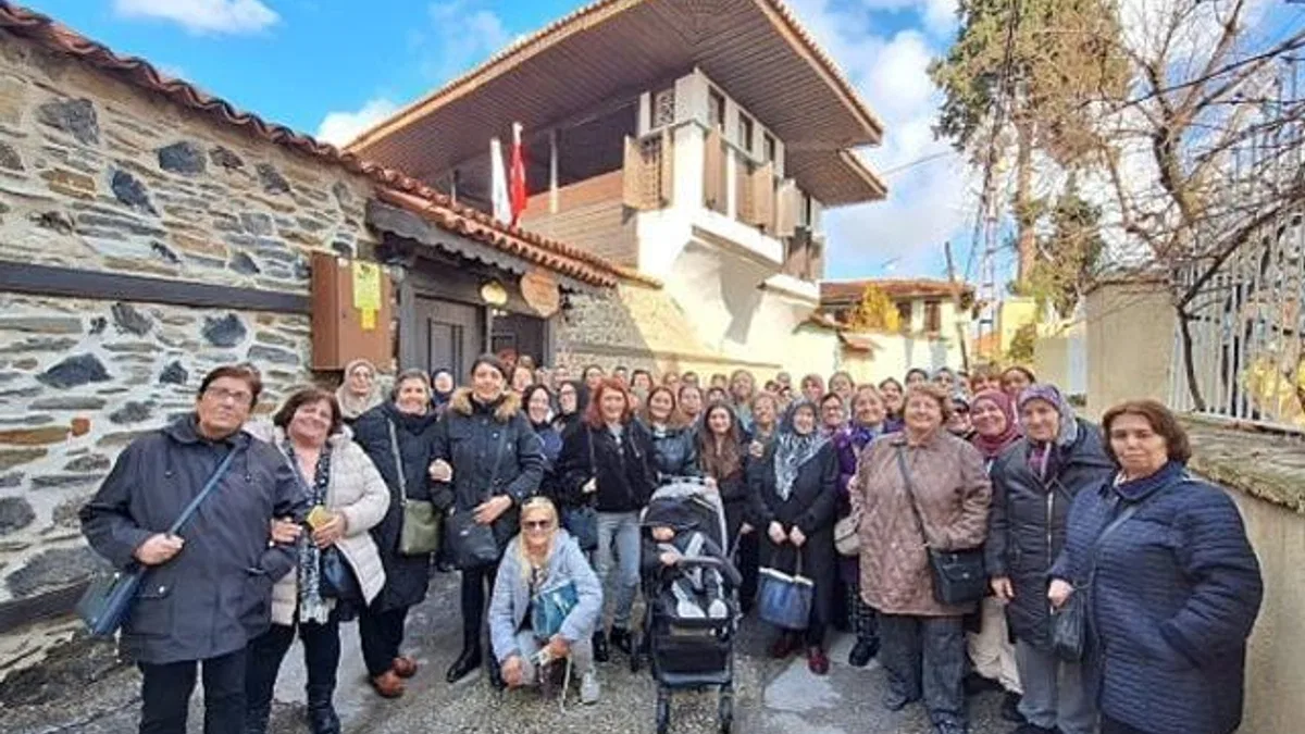 Manisalı Kadınlar Kula’nın Tarihi ve Doğal Güzellikleriyle Buluştu