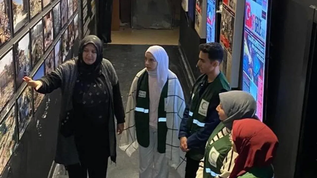 Yeşilay Gönüllüleri’nden Farkındalık Müzesi’ne ziyaret
