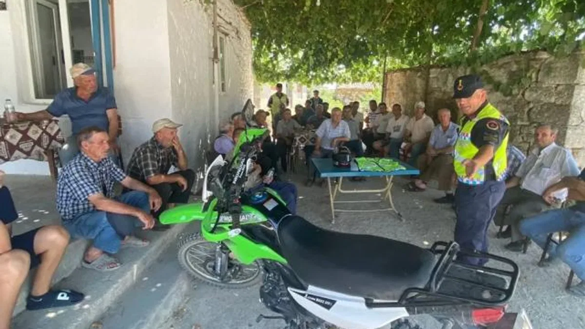 Jandarma Keşan’da trafik bilinci oluşturuyor