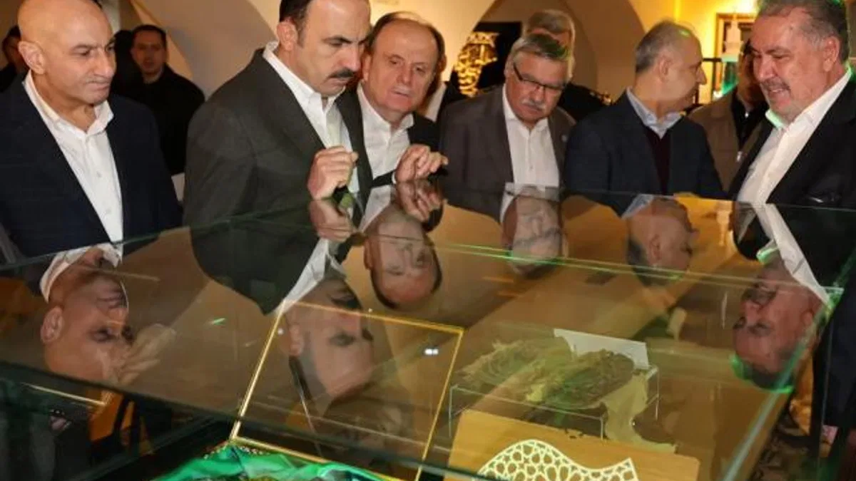 Konya’da “Mukaddes Emanetler” Sergisi açıldı