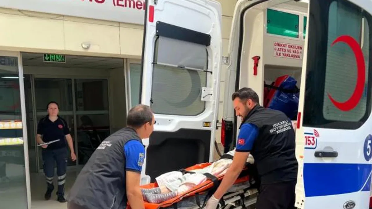 Kocaeli Büyükşehir’den 4 saatte 135 hasta transferi