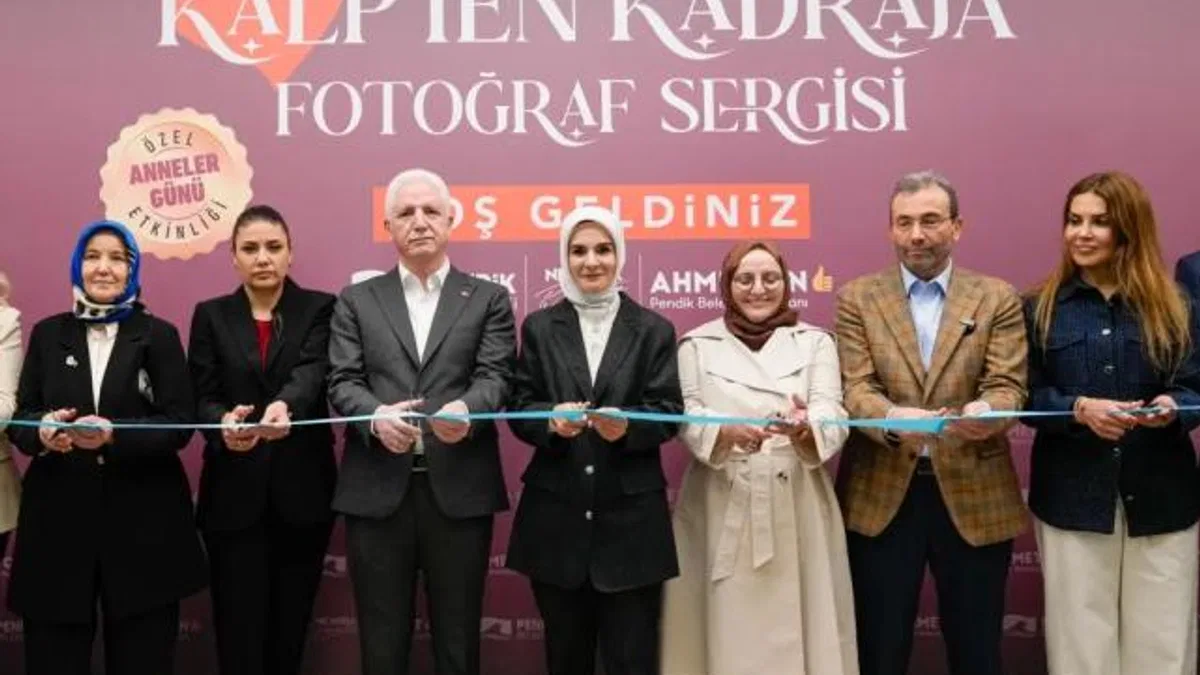 İstanbul Pendik’te ‘Kalpten Kadraja’ sergisi açıldı