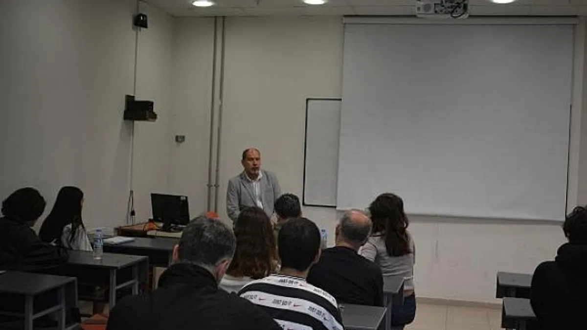 Cumhuriyet’ten günümüze arkeolojik çalışmalar tartışıldı