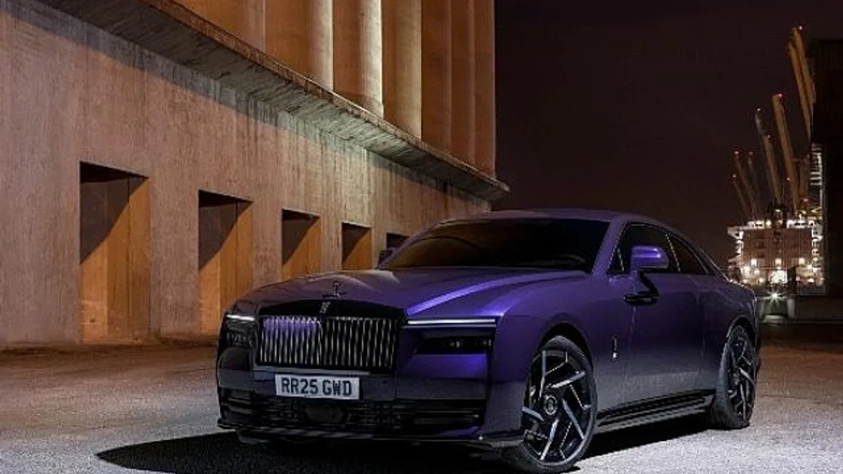 Rolls-Royce’dan güçlendirilmiş alter egolu Black Badge Spectre
