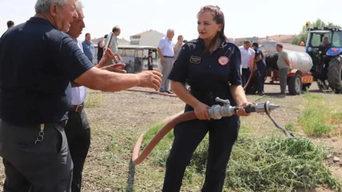 Kırsala yangın tankeri eğitimi