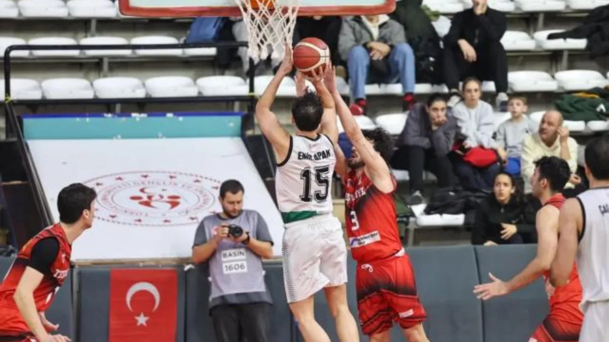Sakaryalı dev adamlardan kritik galibiyet