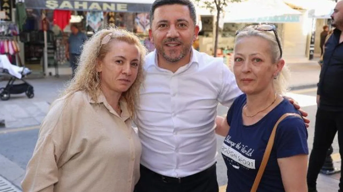Başkan Arı’dan komşu esnaflara ziyaret