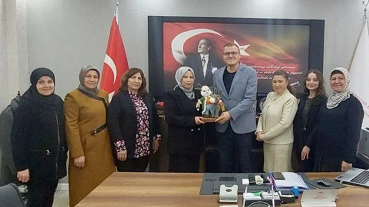 Akşehir Hanımeli Kooperatifi Yönetiminden Tarım İlçe Müdürü Kahraman’a ziyaret