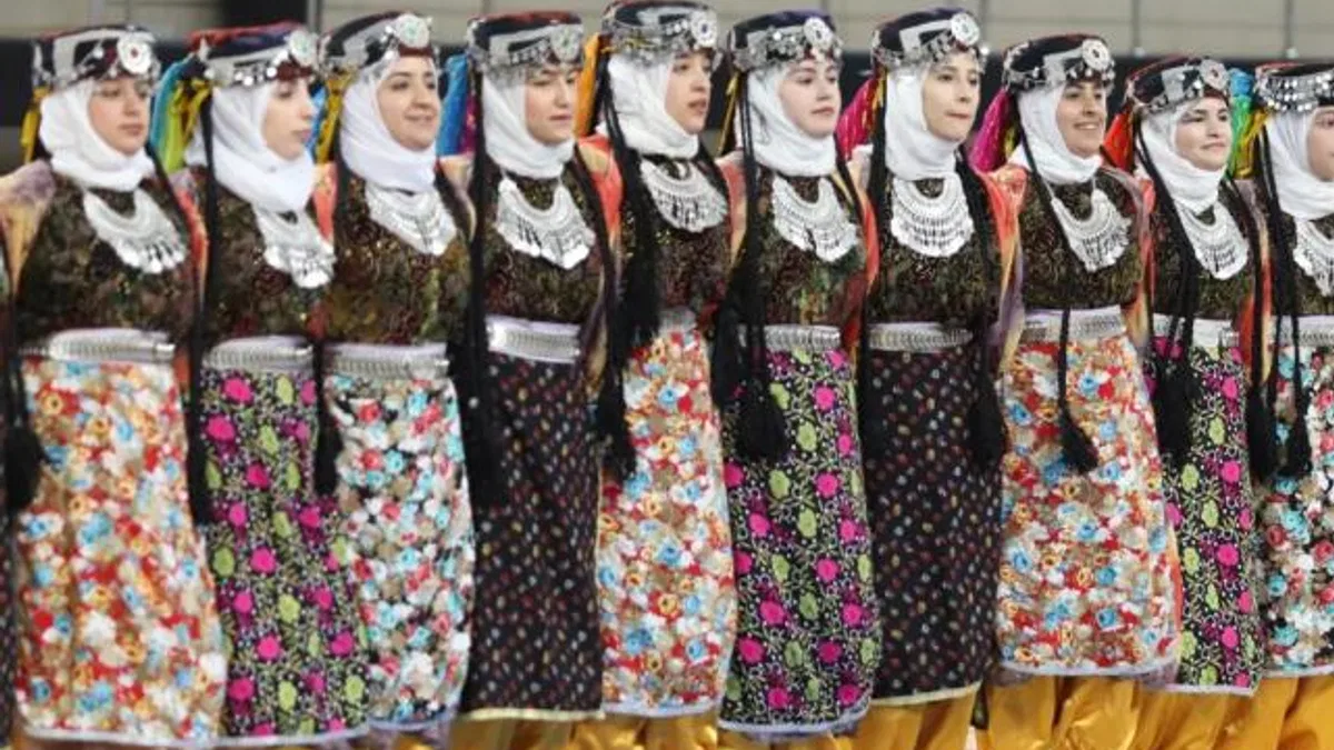 Mardin’de Halk Oyunları kulüpler arası il yarışması düzenlendi