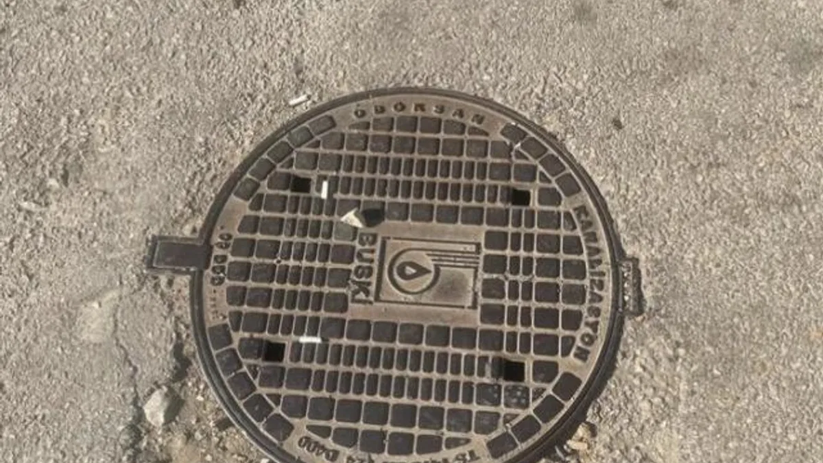 Bursa Gülbahçe mahallesinde gider kokuları isyan ettiriyor