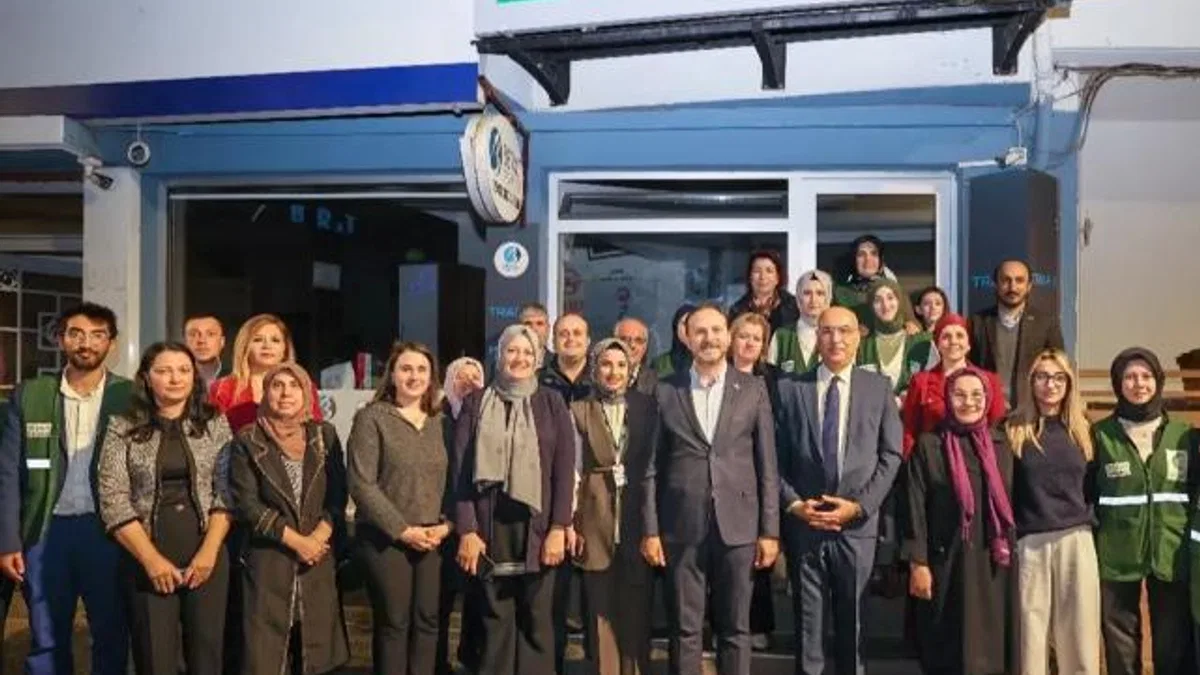 Yeşilay Genel Başkanı YEDAM’ları ziyaret etti