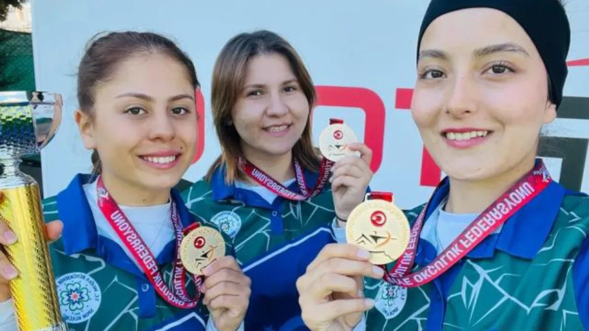 Muğlalı okçular Antalya’dan birincilik ve üçüncülükle döndü