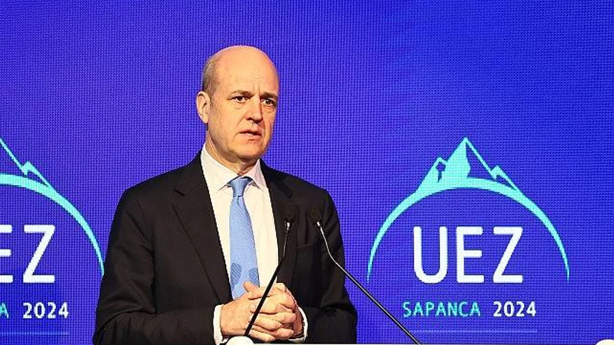 Eski İsveç Başbakanı Reinfeldt: “Küresel Yönetişime İhtiyacımız Var”