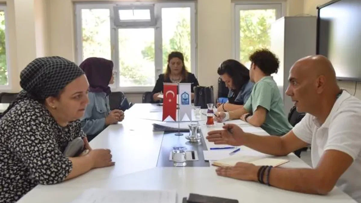 Yıldırım işveren ile işçiyi buluşturuyor