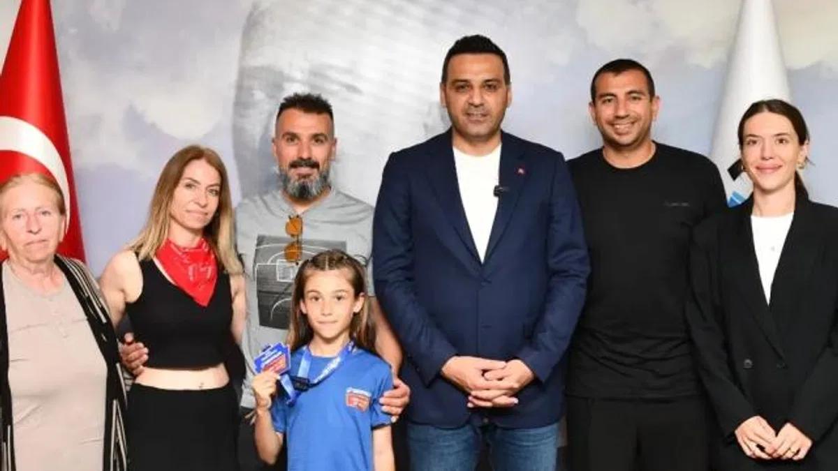 Türkiye’nin en hızlısı Güneş’e Çiğli’de Başkan Yıldız’dan destek