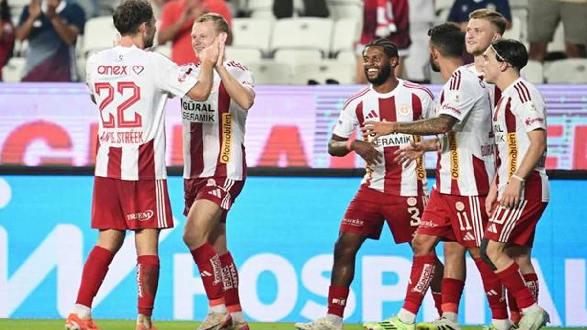 Hesap.com Antalyaspor 2-1 Kasımpaşa (Maç Sonucu)