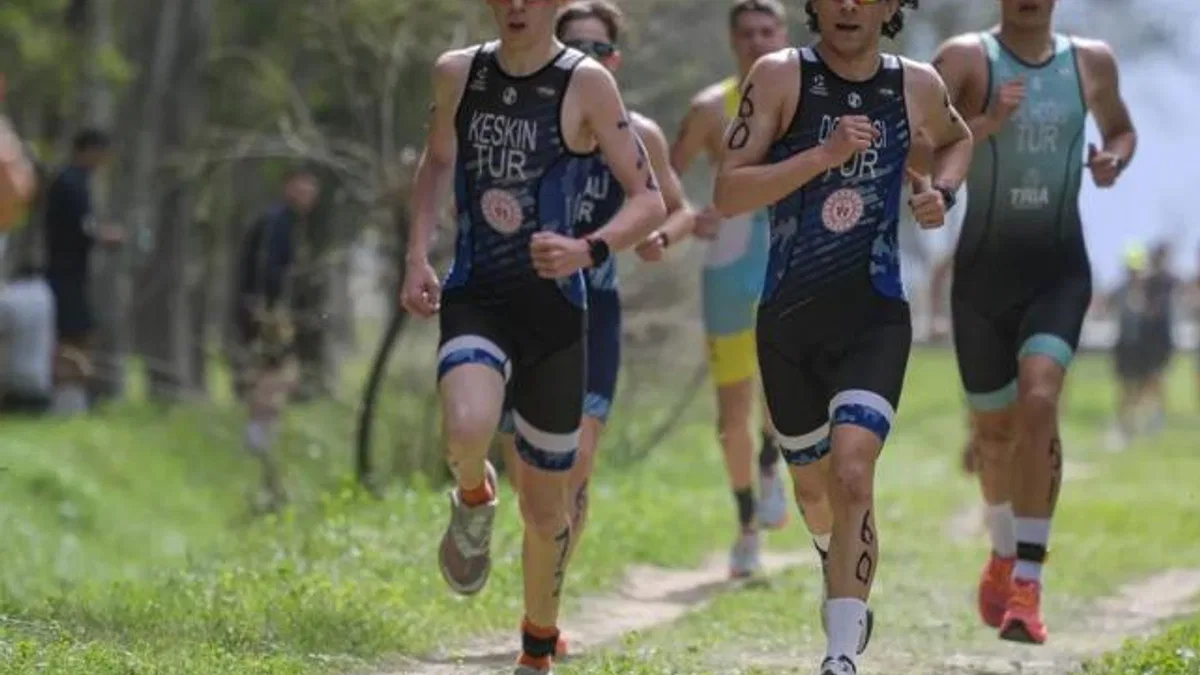 İzmir’e Başkan Tugay’da triatlon müjdesi