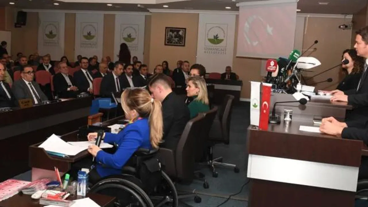 Bursa Osmangazi’de yılın son meclis toplantısı yapıldı… Osmangazi’de kreş sayıları artırılacak