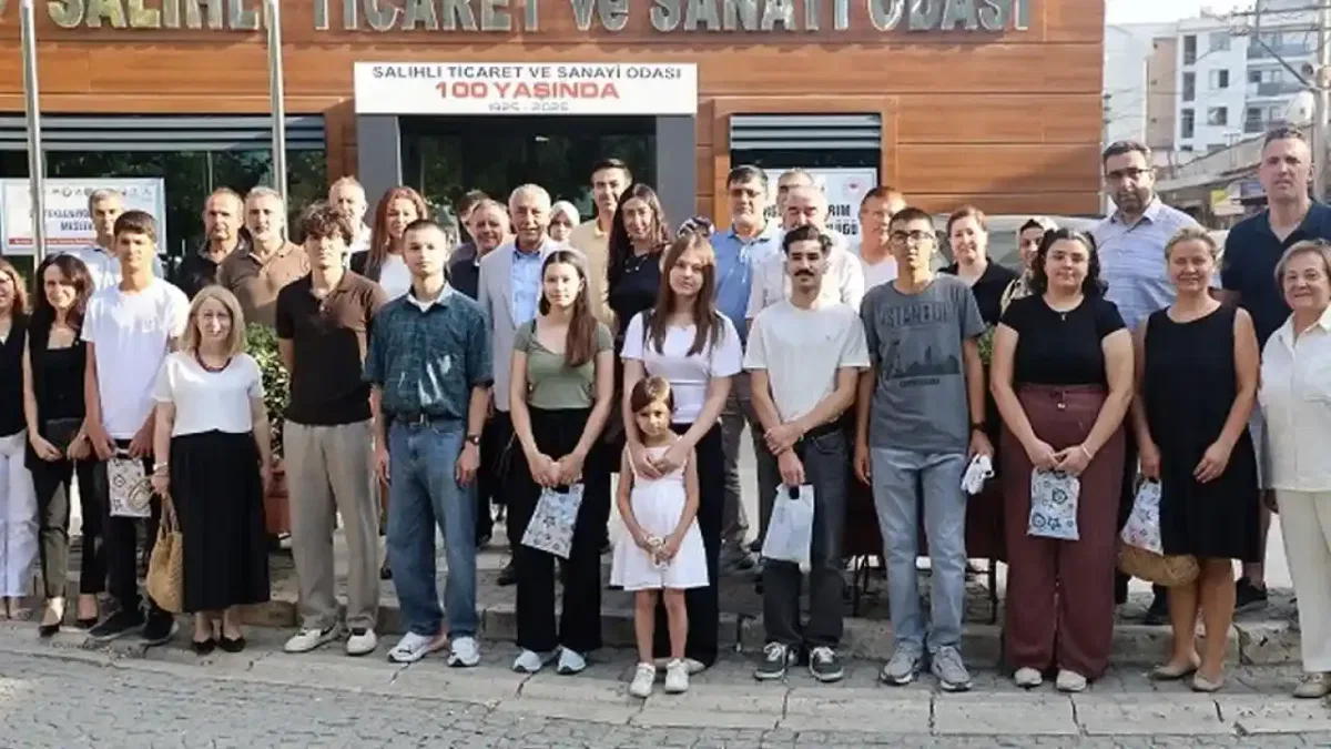Salihli TSO, başarılı öğrencileri ödüllendirdi