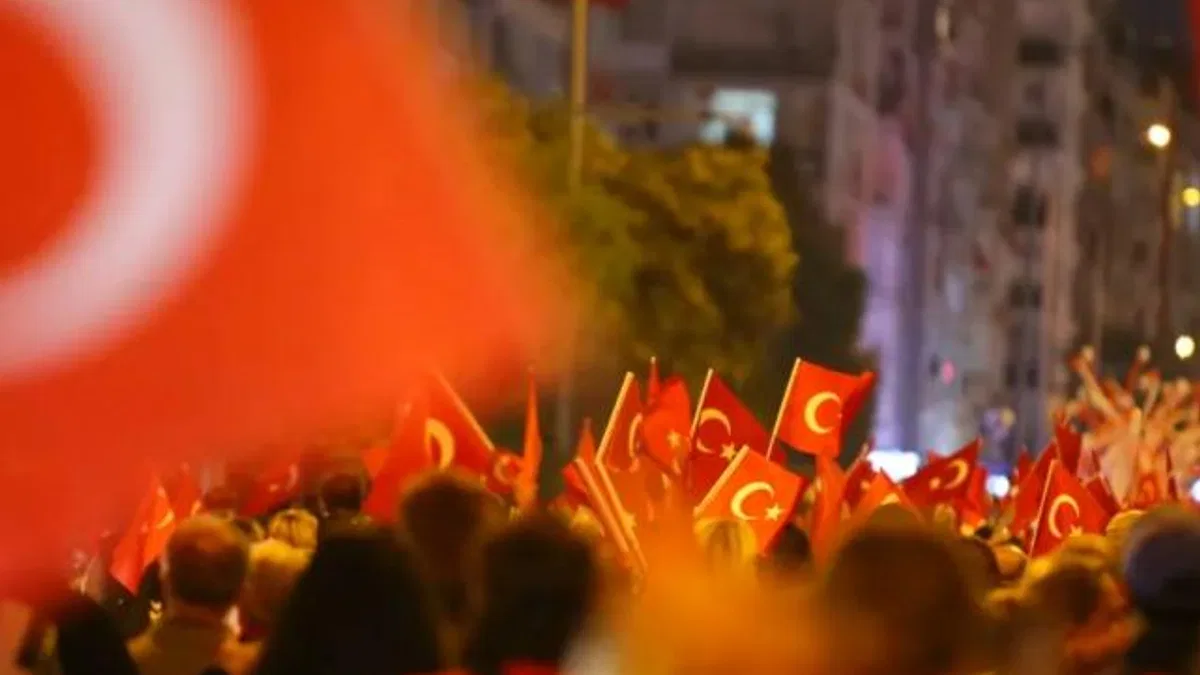 Karabağlar’da coşkulu kortej
