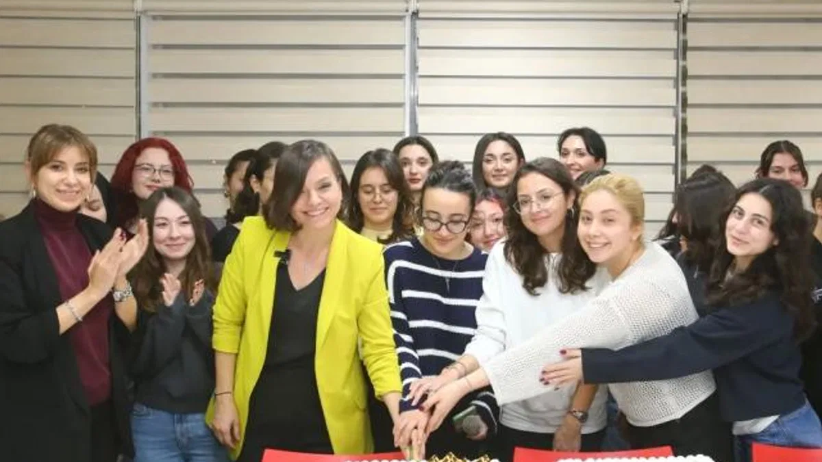 Başkan Kınay: “2025 yılında yaşayan ve yaşatan Karabağlar’ı adım adım hayata geçireceğiz”