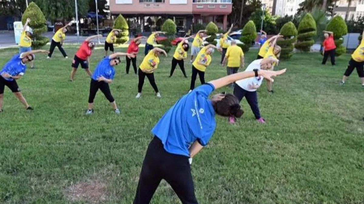 Mersin’de emeklilere “Sabah Sporu” etkinliği