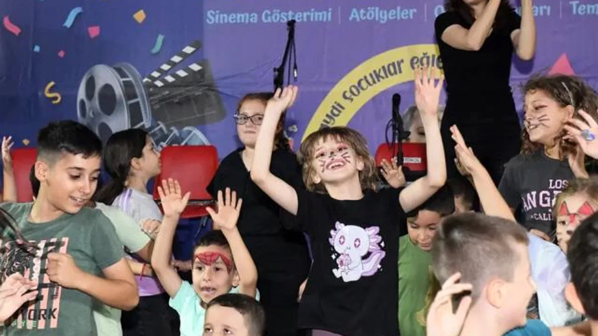 Bursa Osmangazi’de yaz etkinlikleri mahallelere neşe getirdi
