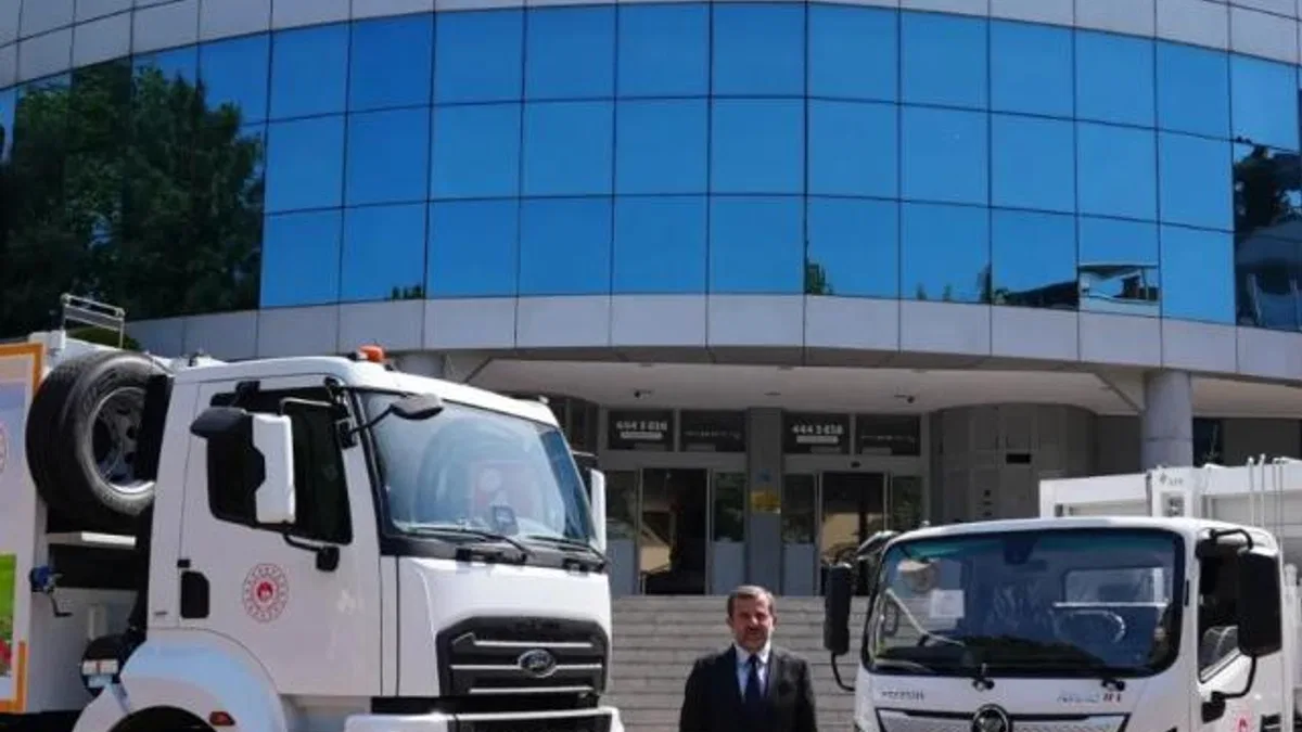 Çevre Bakanlığı’ndan Gürsu’ya hibe araç desteği